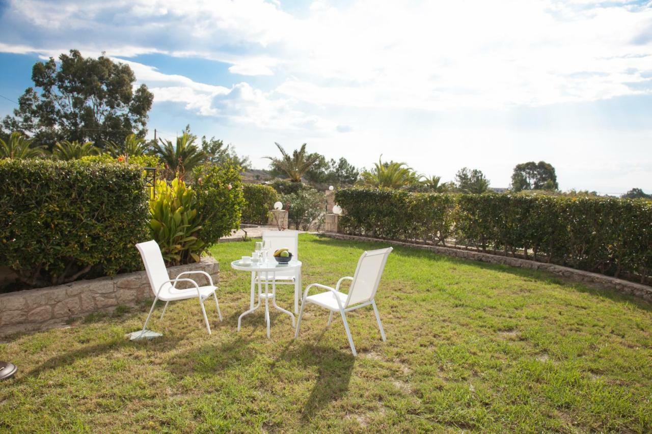 Cavaliere Houses Lixouri Luaran gambar