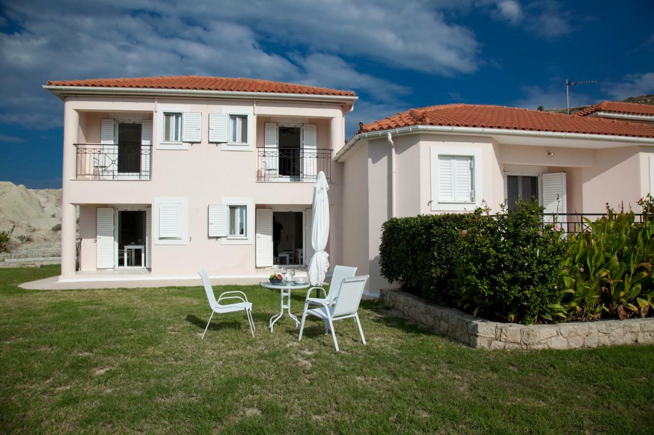 Cavaliere Houses Lixouri Luaran gambar